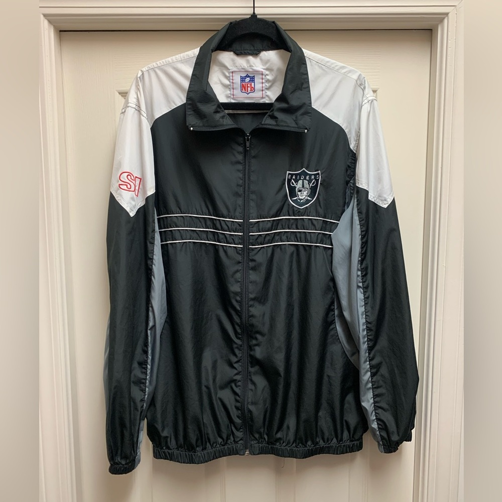 NFL Oakland/Los Angeles Raiders Men’s Large Lightweight Windbreaker Full Zip